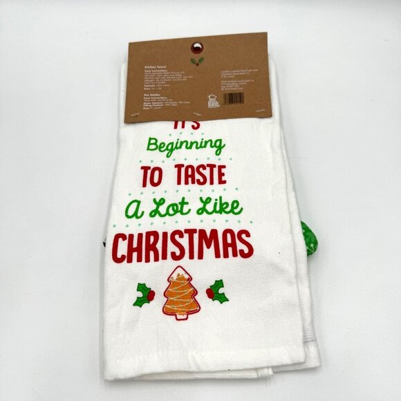 NEW Cuisinart Christmas Tree Pot Holder and Kitchen Towel Set - Picture 5 of 7